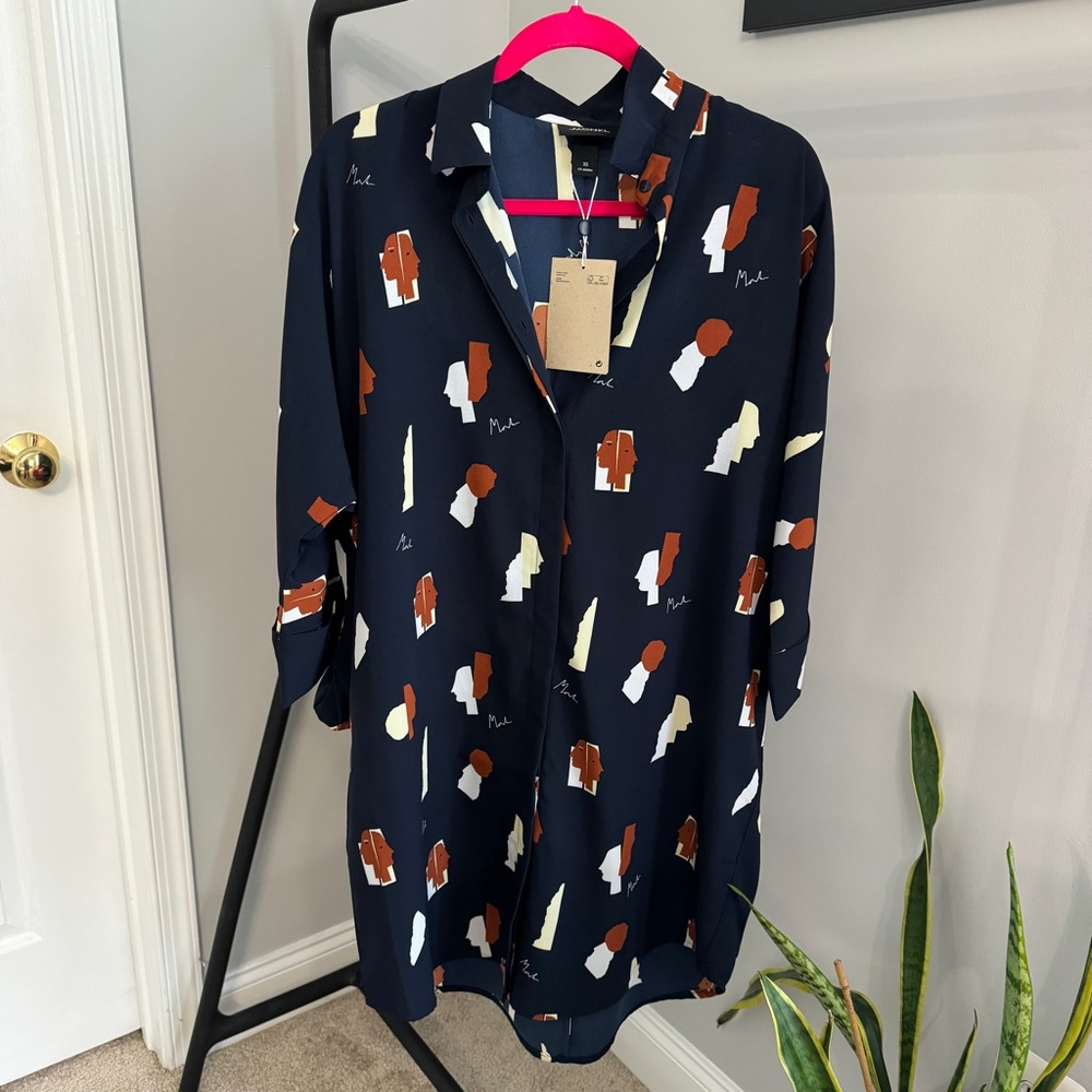 Monki Oversized Collar Button Up Shirtdress with Faces in Navy Size XS
